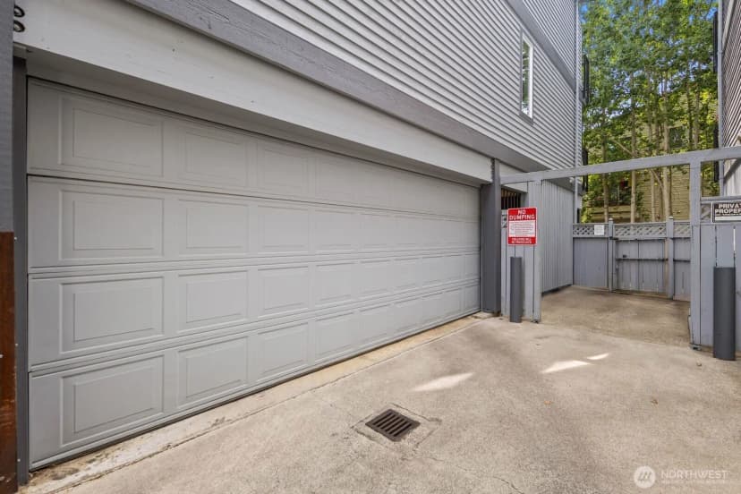 Property photo for 1131 N 93rd Street #6, Seattle photo 29