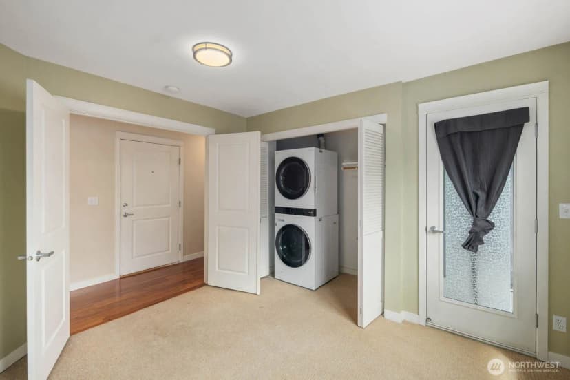 Property photo for 1131 N 93rd Street #6, Seattle photo 7