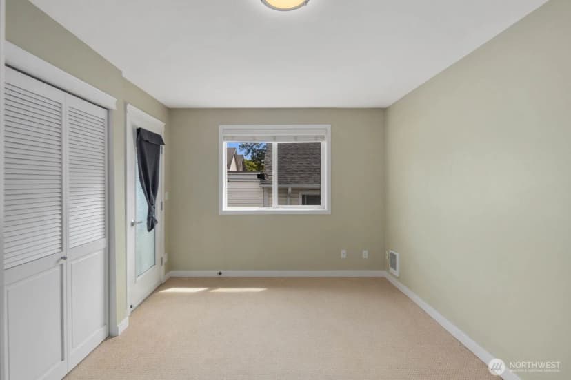 Property photo for 1131 N 93rd Street #6, Seattle photo 6