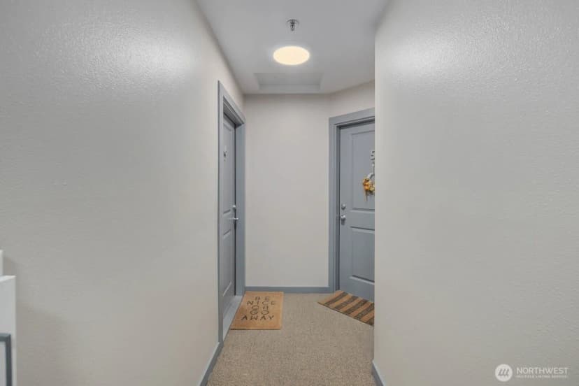 Property photo for 1131 N 93rd Street #6, Seattle photo 3
