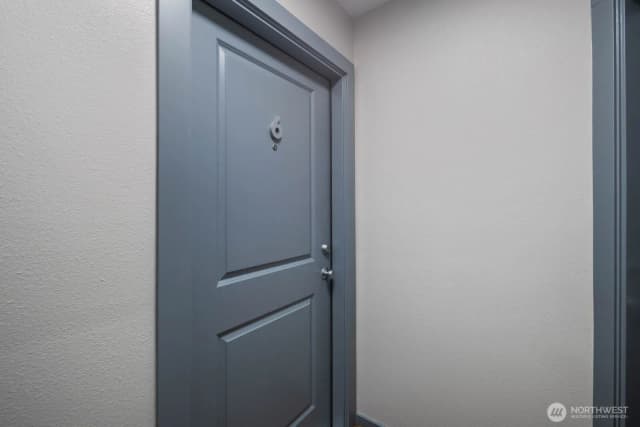Property photo for 1131 N 93rd Street #6, Seattle photo 4