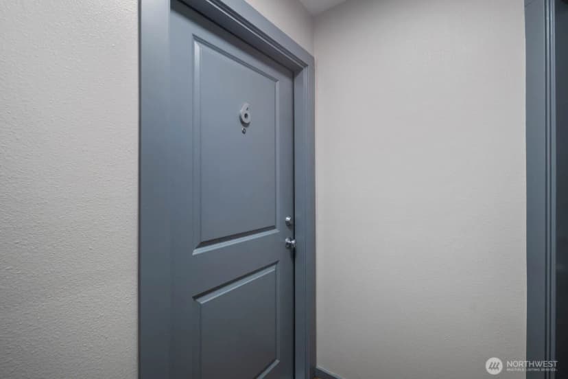 Property photo for 1131 N 93rd Street #6, Seattle photo 4