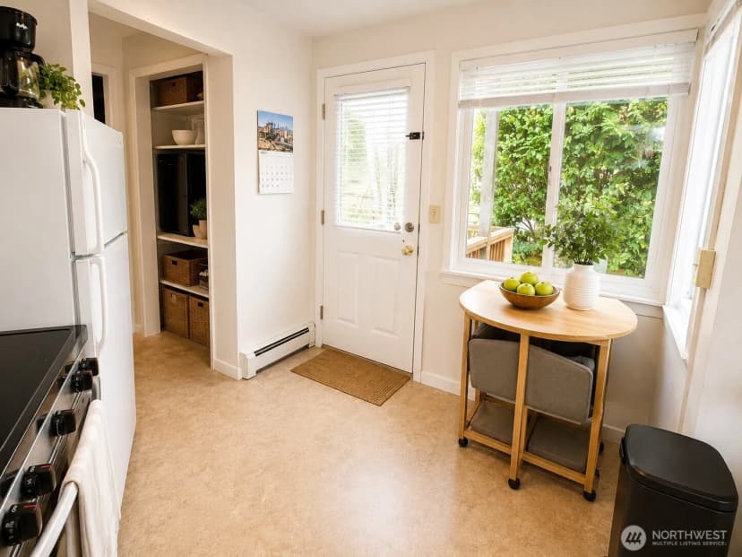 Property photo for 3261 Fuhrman Avenue E, Seattle photo 14