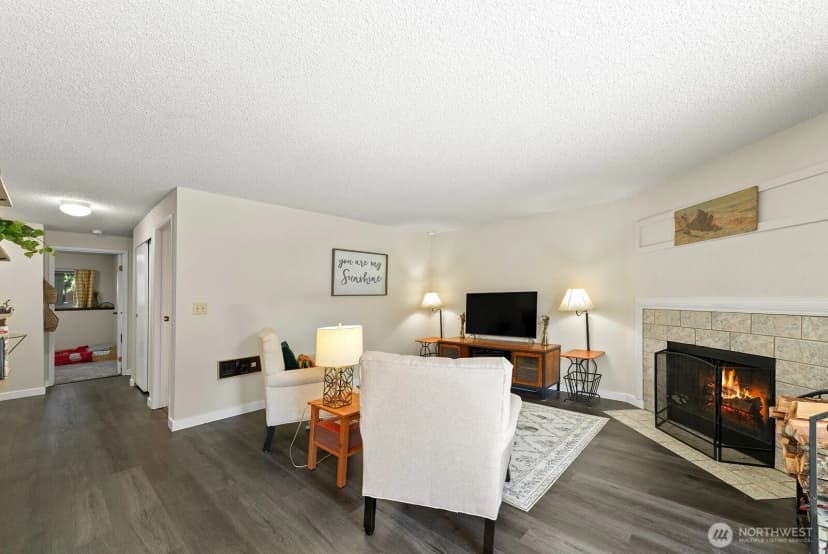Property photo for 4904 81st Place Sw #105, Mukilteo photo 8