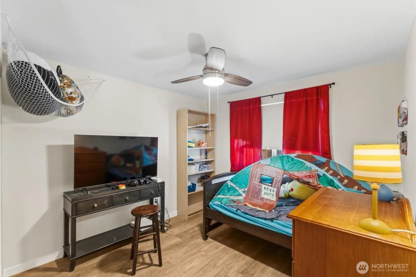 Property photo for 100 S 28th Street, Mount Vernon photo 17