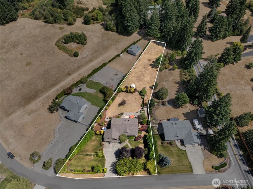 Property photo for 6139 86th Ave Se, Olympia photo 2