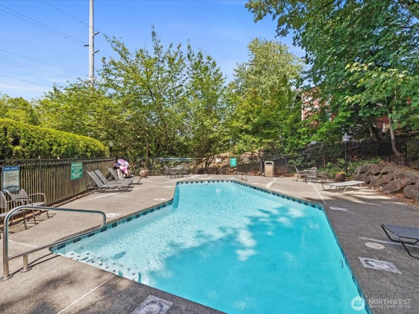 Property photo for 16101 Bothell Everett Hwy #h5, Mill Creek photo 31