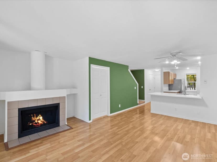 Property photo for 16101 Bothell Everett Hwy #h5, Mill Creek photo 13