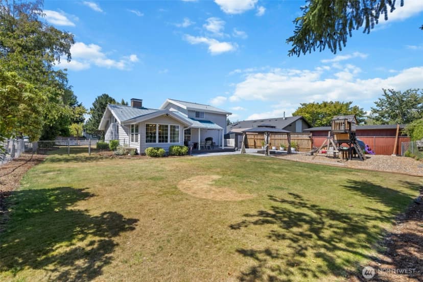 Property photo for 284 S 2nd Street, Buckley