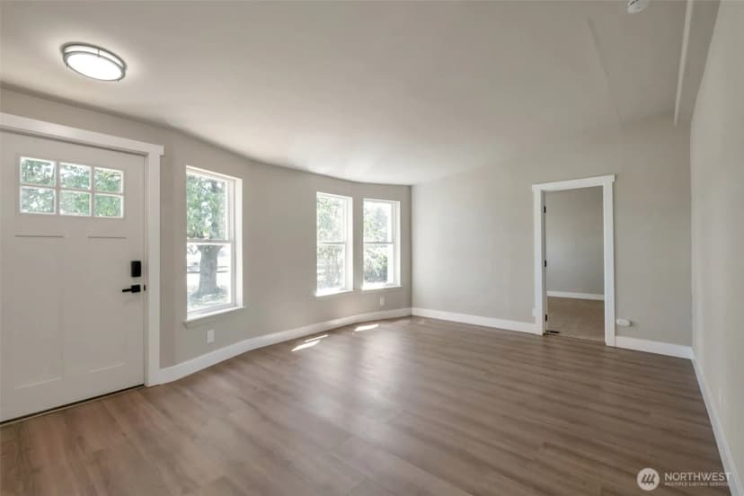Property photo for 9295 N Telegraph Road, Sumas photo 4