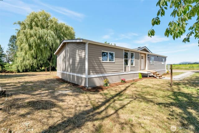 Property photo for 9295 N Telegraph Road, Sumas