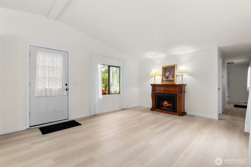 Property photo for 14512 246th Street E, Graham photo 4