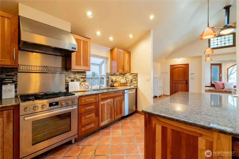 Property photo for 1614 32nd Avenue, Seattle photo 10