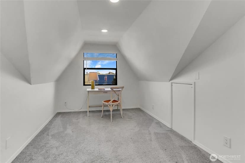Property photo for 1915 Dexter Avenue N, Seattle photo 17