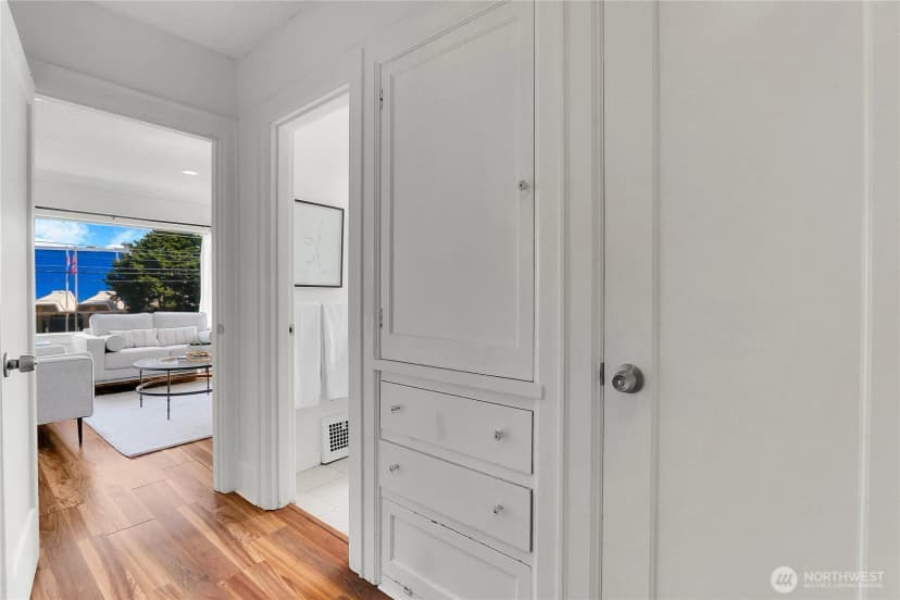 Property photo for 1915 Dexter Avenue N, Seattle photo 12