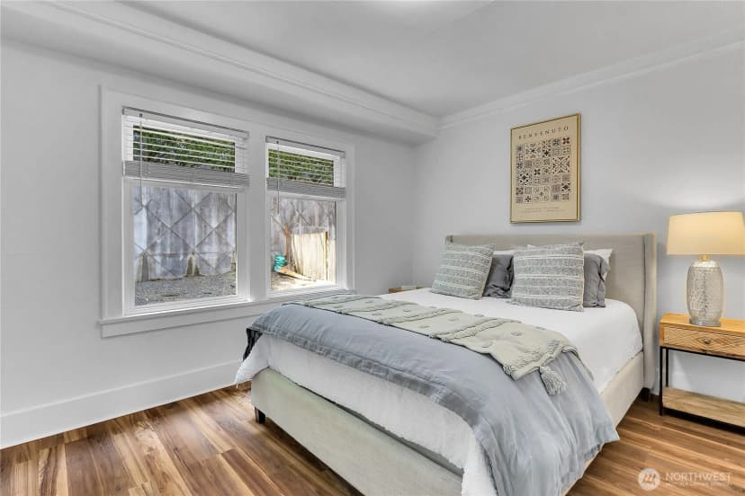 Property photo for 1915 Dexter Avenue N, Seattle photo 13