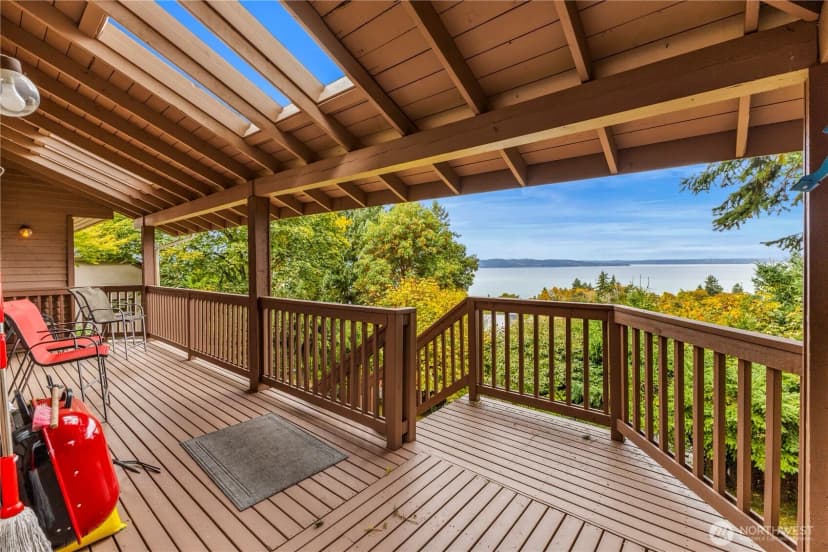 Property photo for 6329 Dash Point Boulevard Ne, Tacoma photo 12