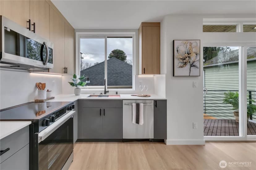 Property photo for 4404 S Othello Street #b, Seattle photo 14