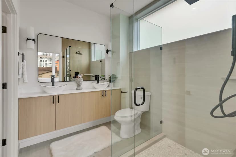 Property photo for 4404 S Othello Street #b, Seattle photo 19