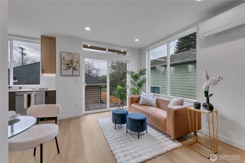 Property photo for 4404 S Othello Street #b, Seattle photo 9
