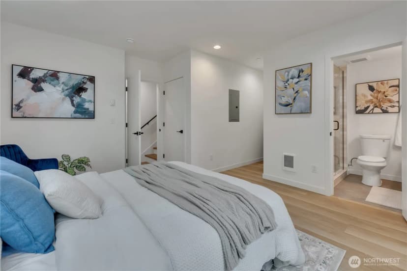 Property photo for 4404 S Othello Street #b, Seattle photo 6