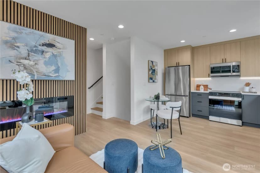 Property photo for 4404 S Othello Street #b, Seattle photo 10