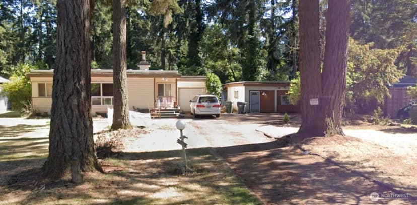 Property photo for 6350 Lake Avenue Sw, Lakewood