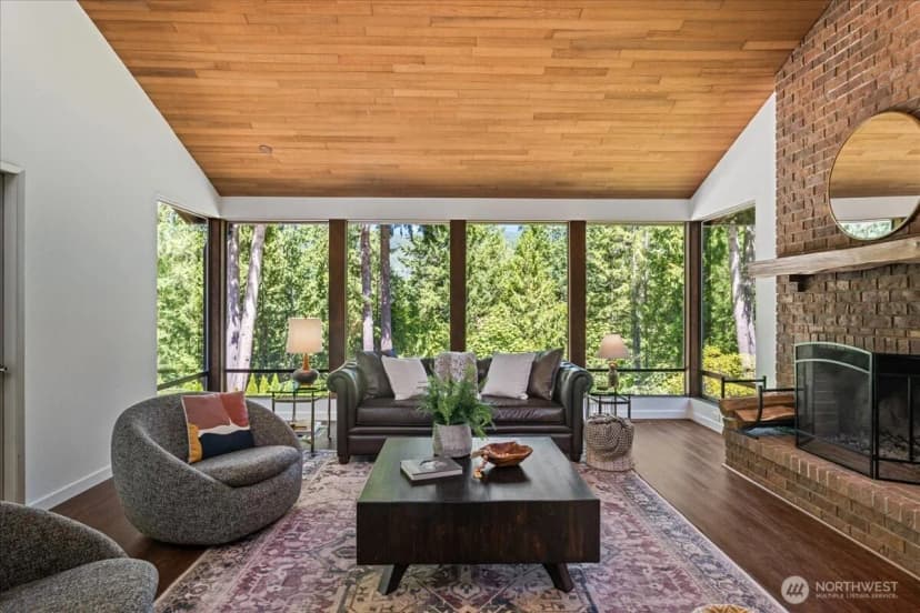 Property photo for 25007 Se Mirrormont Way, Issaquah photo 7