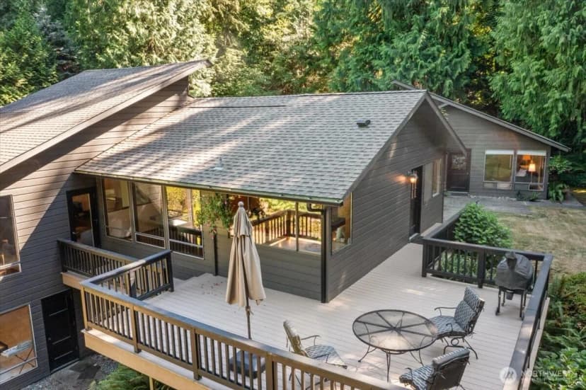 Property photo for 25007 Se Mirrormont Way, Issaquah photo 38
