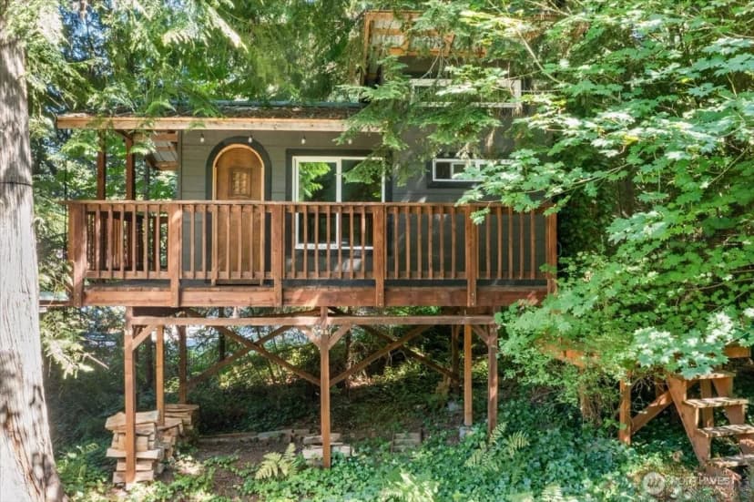 Property photo for 25007 Se Mirrormont Way, Issaquah photo 35