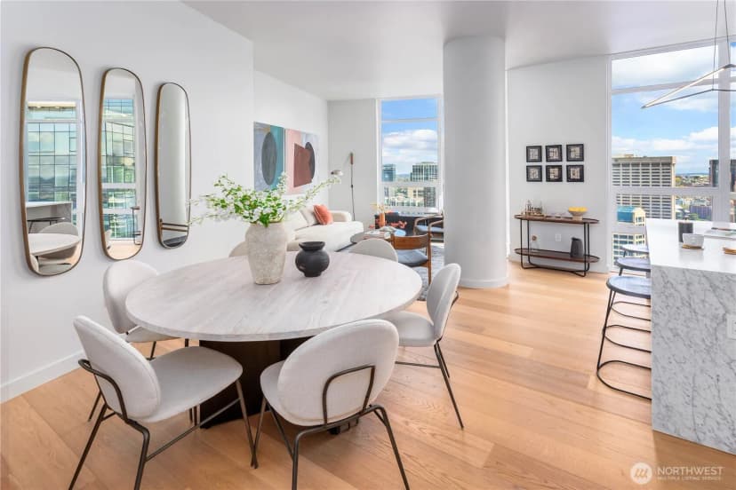 Property photo for 121 Stewart Street #3402, Seattle photo 5