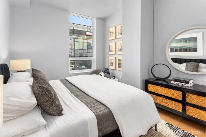 Property photo for 121 Stewart Street #3402, Seattle photo 19