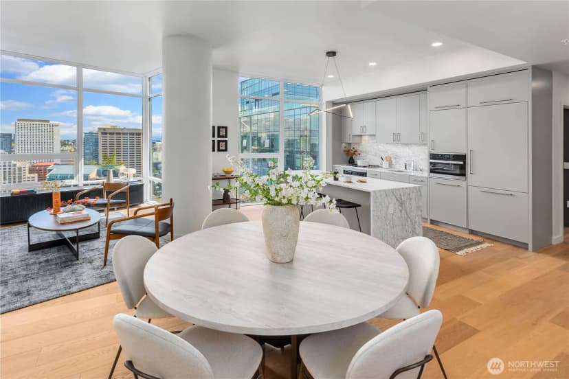 Property photo for 121 Stewart Street #3402, Seattle photo 8