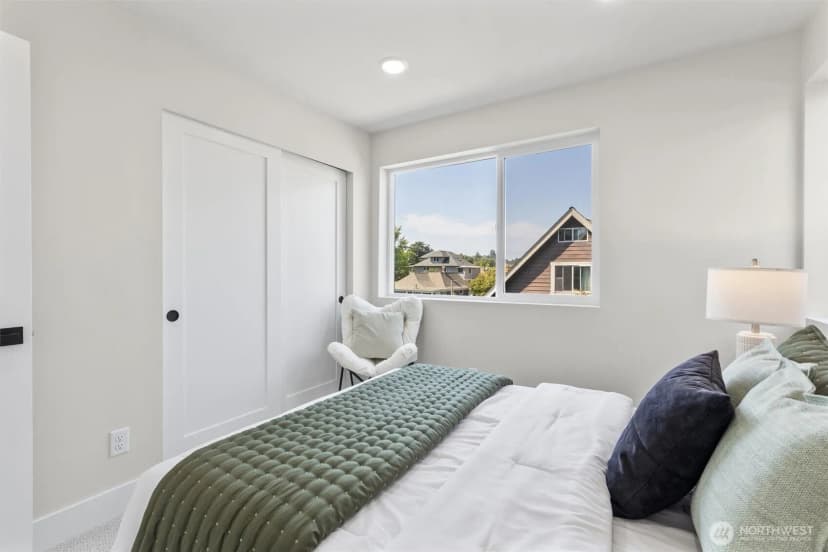 Property photo for 1415 Martin Luther King Jr Way, Seattle photo 18