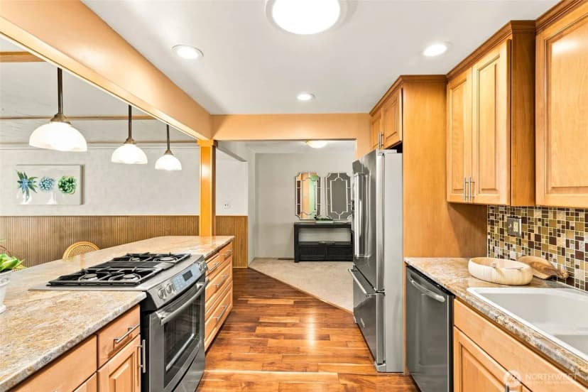 Property photo for 11834 18th Avenue Sw, Burien photo 10