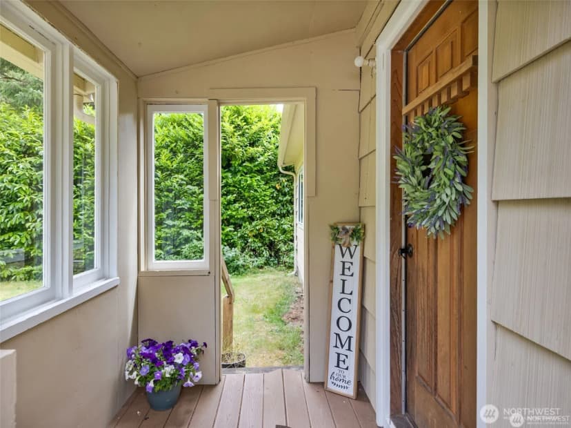 Property photo for 15711 Birch Street, Long Beach photo 6