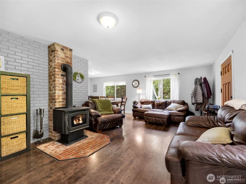 Property photo for 15711 Birch Street, Long Beach photo 10