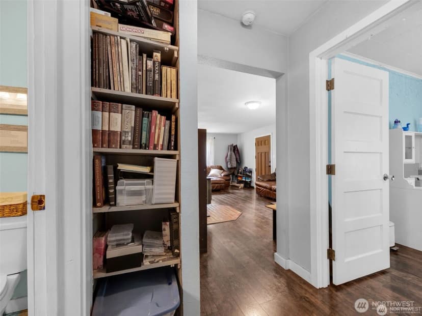 Property photo for 15711 Birch Street, Long Beach photo 27