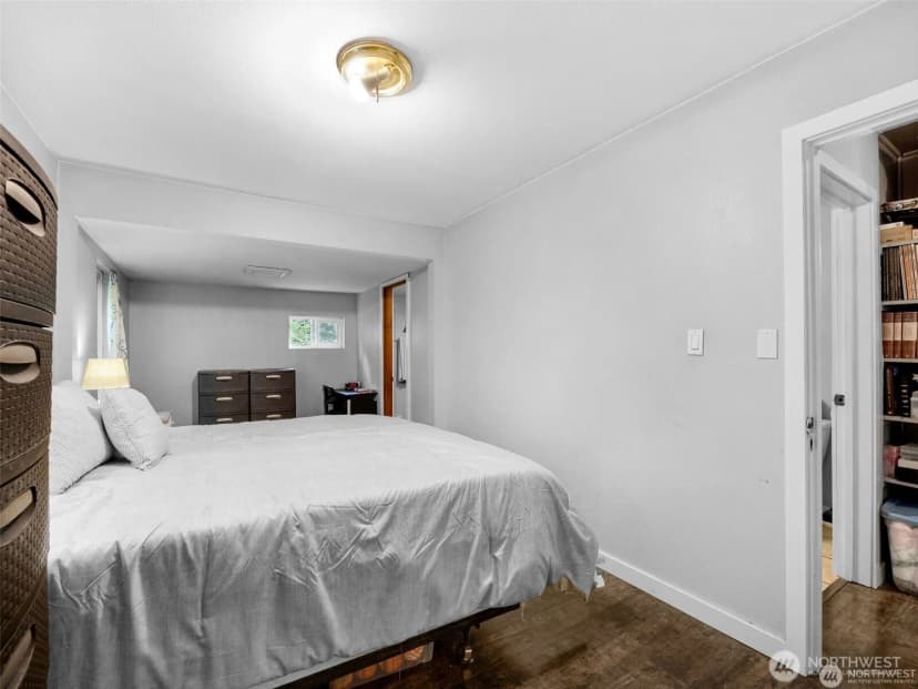 Property photo for 15711 Birch Street, Long Beach photo 22