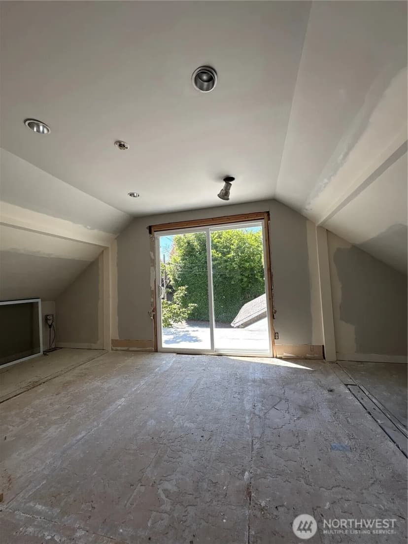 Property photo for 139 Nw 85th St, Seattle photo 13