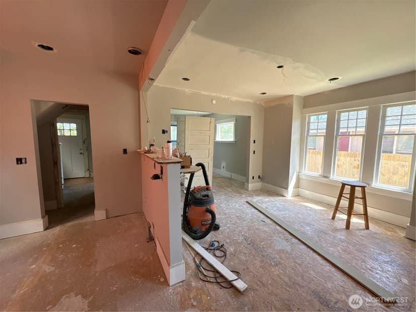 Property photo for 139 Nw 85th St, Seattle photo 10