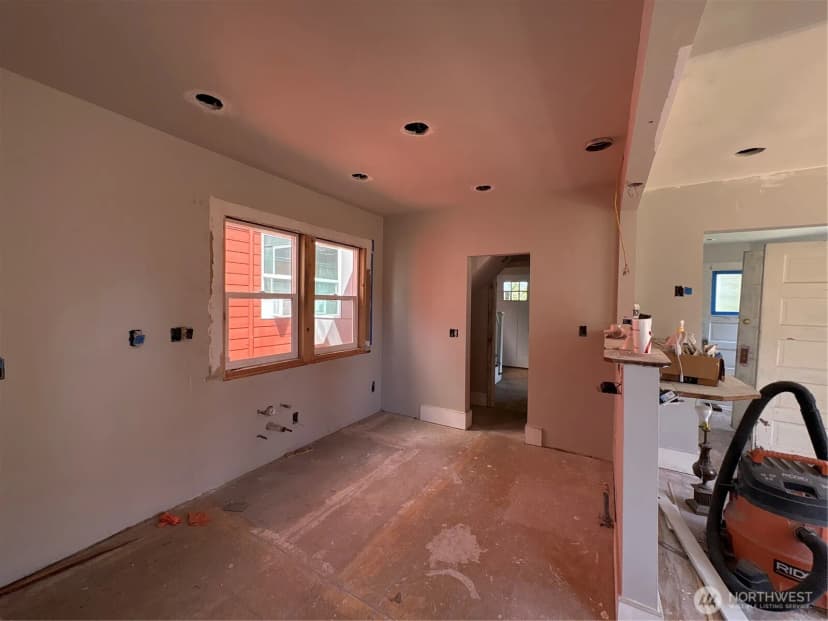 Property photo for 139 Nw 85th St, Seattle photo 9