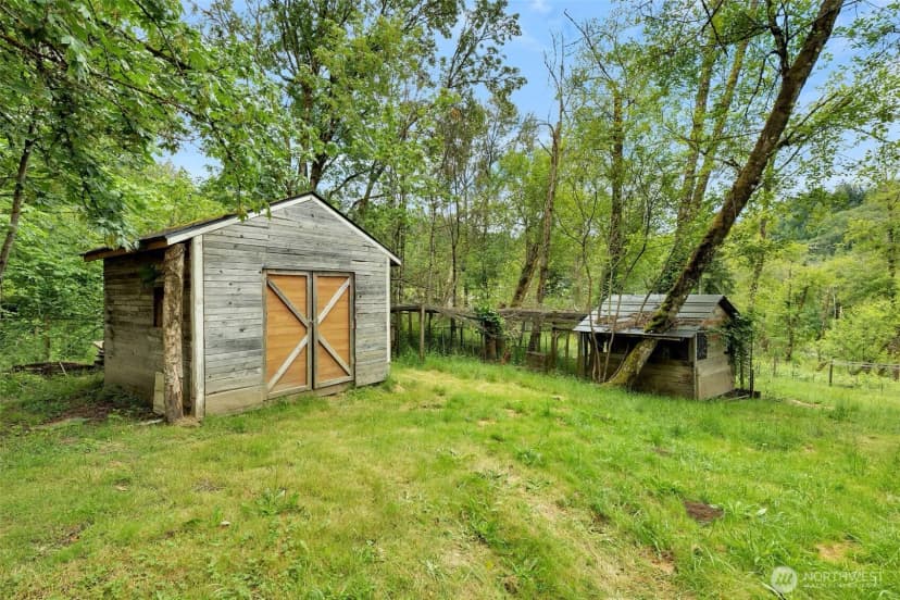 Property photo for 1101 Nw 405th Street, Woodland photo 38