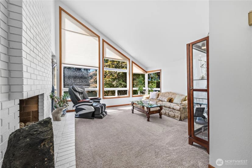 Property photo for 21424 Snag Island Drive E, Lake Tapps photo 6