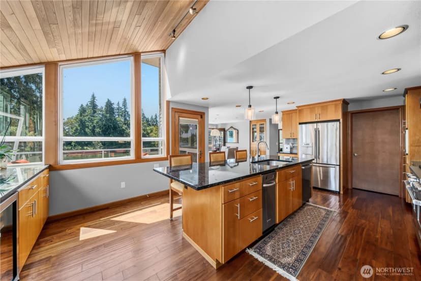 Property photo for 21424 Snag Island Drive E, Lake Tapps photo 9