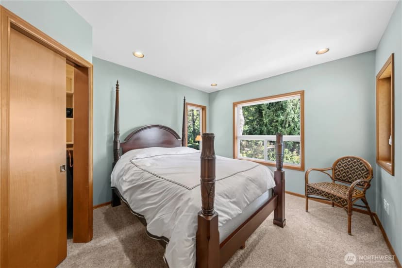 Property photo for 21424 Snag Island Drive E, Lake Tapps photo 27