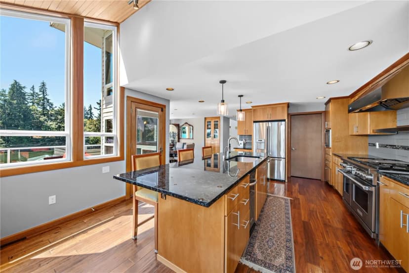 Property photo for 21424 Snag Island Drive E, Lake Tapps photo 10