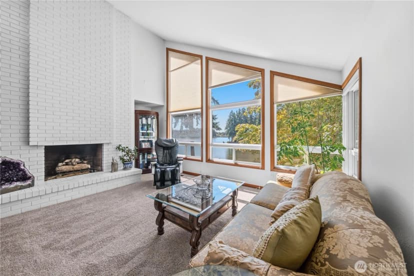 Property photo for 21424 Snag Island Drive E, Lake Tapps photo 4