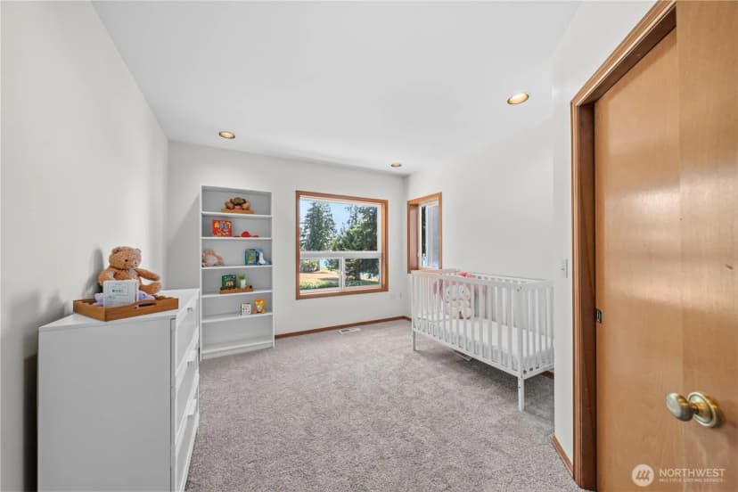 Property photo for 21424 Snag Island Drive E, Lake Tapps photo 30