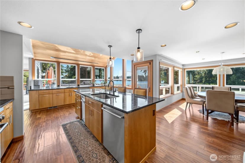 Property photo for 21424 Snag Island Drive E, Lake Tapps photo 8